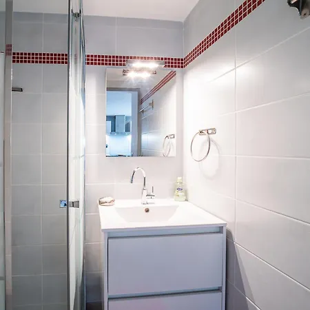 Notre Patio - Maisonette Climatisee Proche Prázdninový dům *